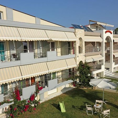 Mavridis Rooms 2 尼基季 外观 照片