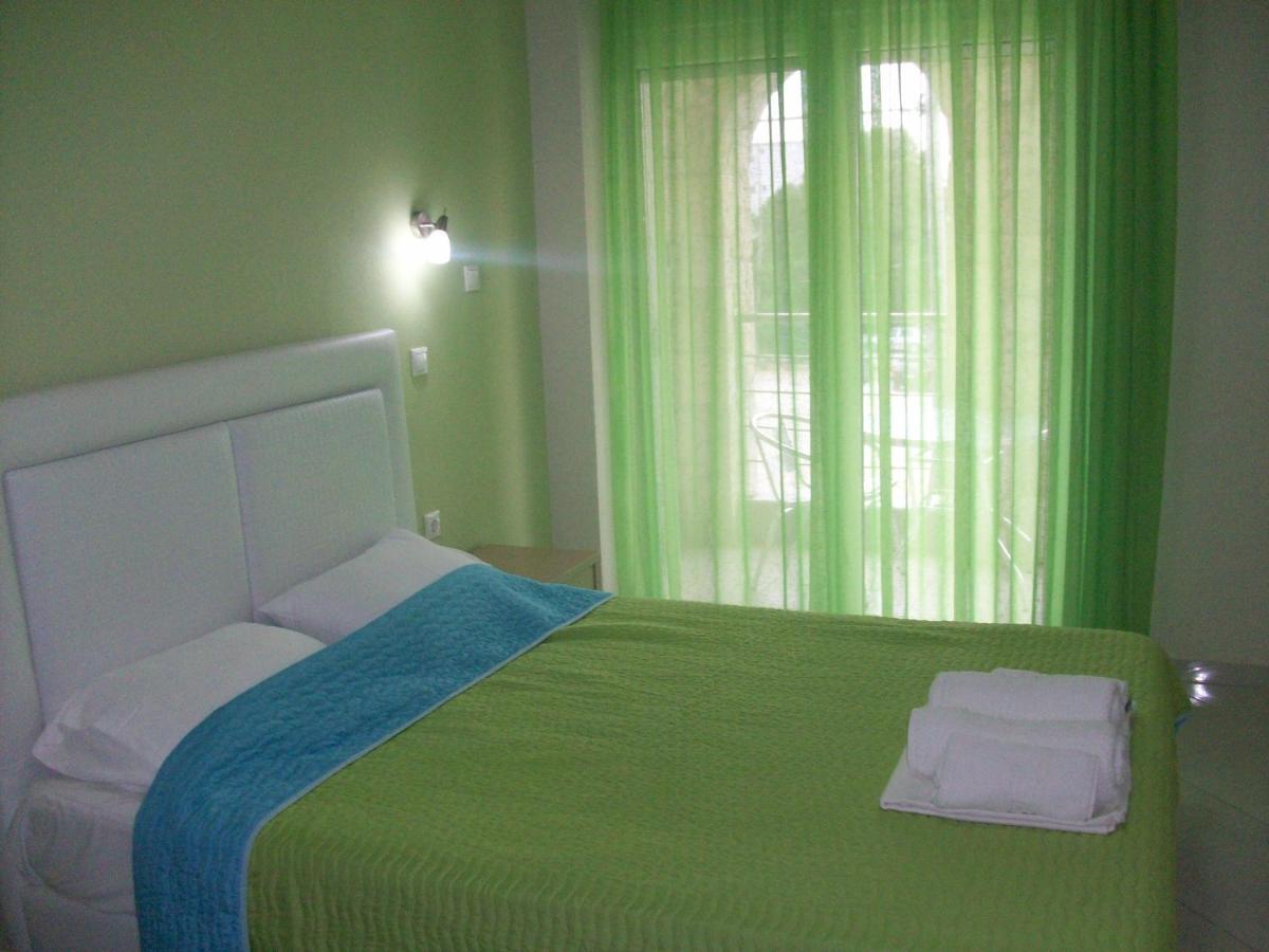 Mavridis Rooms 2 尼基季 外观 照片