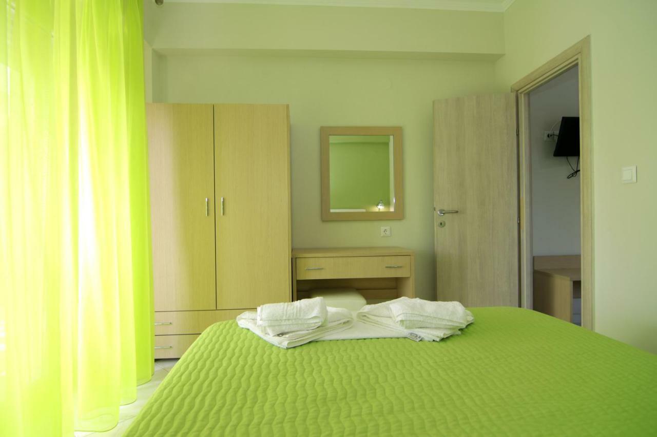 Mavridis Rooms 2 尼基季 外观 照片